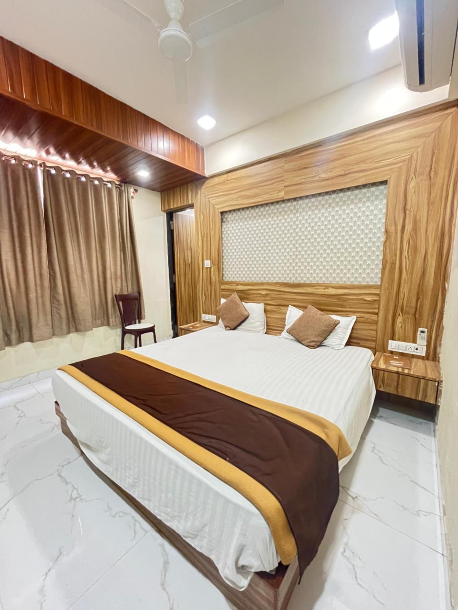 Bansuri Hotel - Opposite Shreenathji Temple Just80Mtr Walk L 1Min Away 966O9O1Oo6 Nāthdwāra Zewnętrze zdjęcie