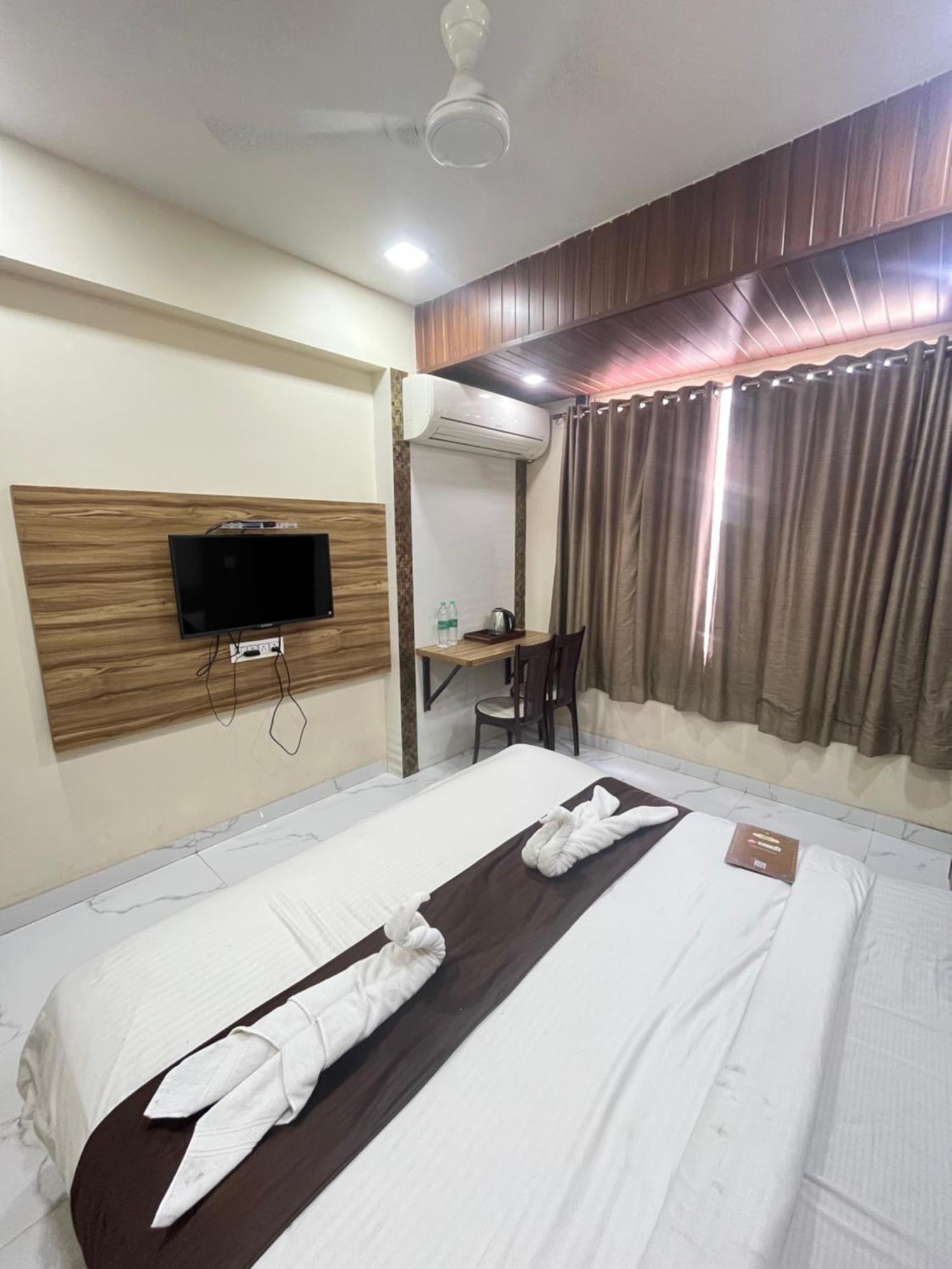 Bansuri Hotel - Opposite Shreenathji Temple Just80Mtr Walk L 1Min Away 966O9O1Oo6 Nāthdwāra Zewnętrze zdjęcie